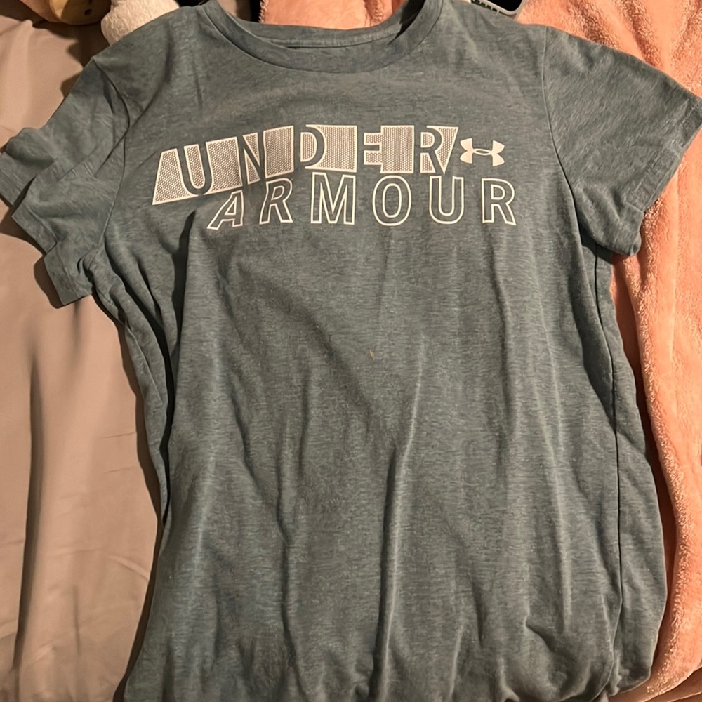 light blue under armour t shirt